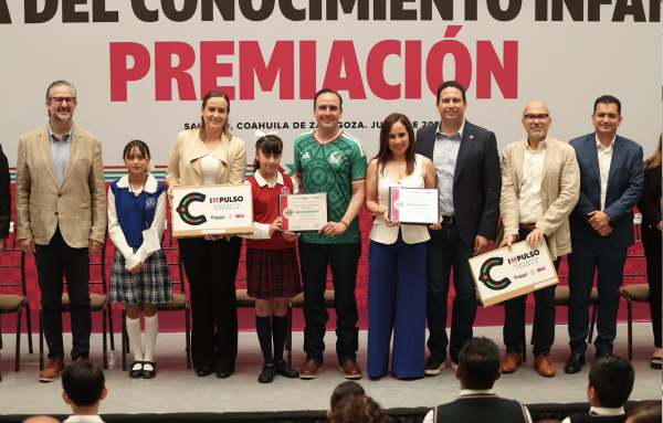 En Coahuila seguimos apostándole a la educación de nuestras niñas, niños, adolescentes y jóvenes: Manolo